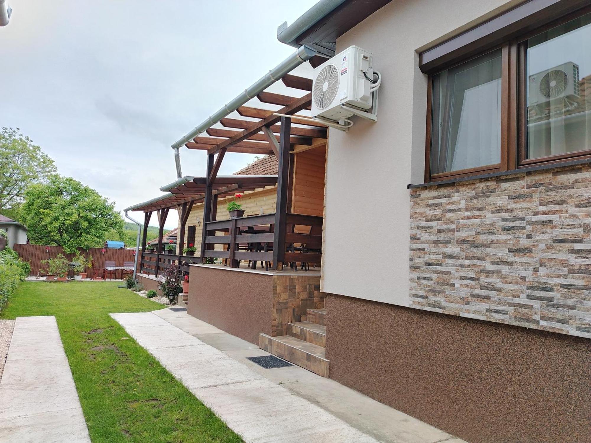 Kaptarko Apartmanhaz Demjén Exterior foto