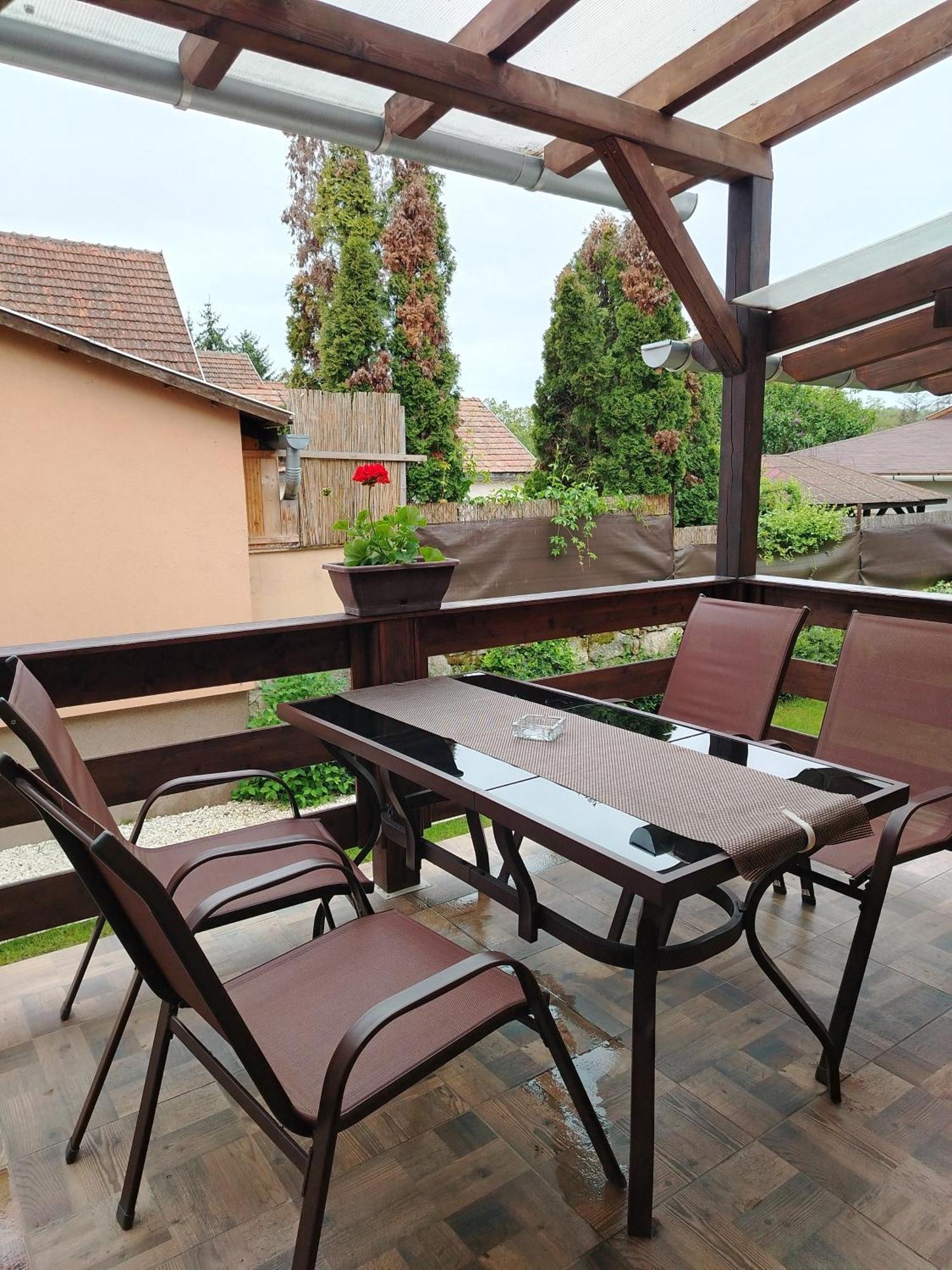Kaptarko Apartmanhaz Demjén Exterior foto